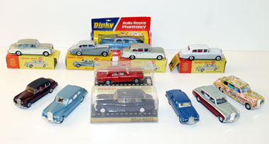 Lot 909 - Dinky Rolls-Royce Models