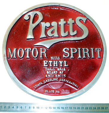 Lot 819 - Pratts Motor Spirit Cast Metal Wall Plaque