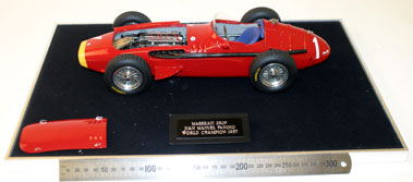 Lot 1028 - Maserati 250 F 1:12 Scale Handbuilt Model