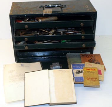 Lot 909 - Bert HadleyS Retirement Toolbox