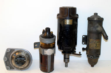 Lot 800 - Magneto, Tapley Meter, Petrol Lift & Coil