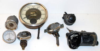 Lot 310 - Assorted Instruments, Gauges & Switches