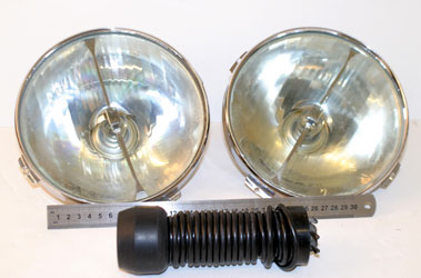 Lot 318 - Pair Of Rolls-Royce Silver Dawn Headlamps