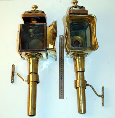 Lot 320 - Pair Of Limehouse Brass Carriage Lamps
