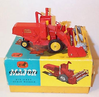 Lot 226 - Corgi Major Toys No.1111 Massey Ferguson 780 Com Bine Harvester