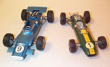 Lot 255 - Schuco Tinplate Clockwork Formula 1 Racing Cars