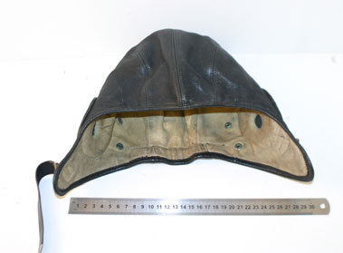 Lot 405 - Pre-War Leather Flying Helmet