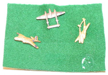 Lot 412 - Three Aviation Brooches