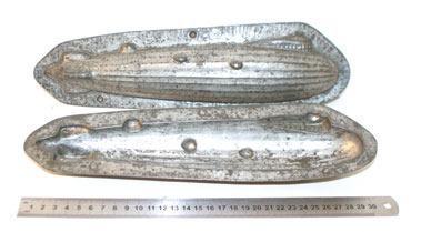 Lot 414 - Zeppelin Chocolate Mould