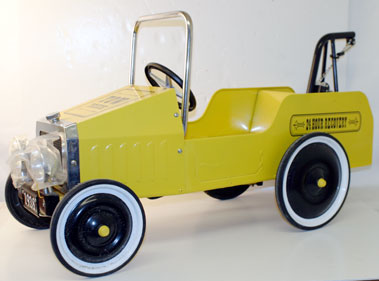 Lot 202 - ChildS Tow Truck Pedal Car