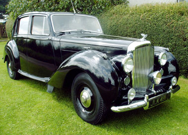Lot 41 - 1947 Bentley MK VI Saloon