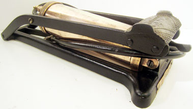 Lot 357 - Dunlop Major Foot Pump