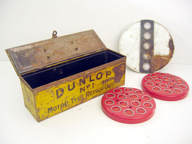 Lot 844 - Assorted Automobilia