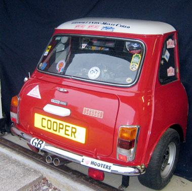 Lot 250 - Mini Jukebox