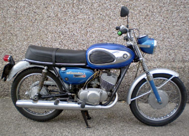 Lot 1 - 1968 Suzuki T200 Invader