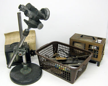 Lot 403 - Assorted Scientific Instruments