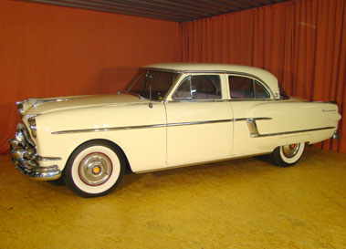 Lot 50 - 1954 Packard Patrician