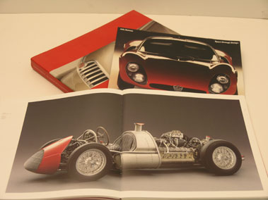 Lot 112 - Assorted Alfa Romeo Literature