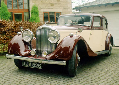 Lot 42 - 1937 Bentley 4.25 Litre Saloon