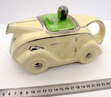 Lot 201 - Sadler Motorcar Tea Pot