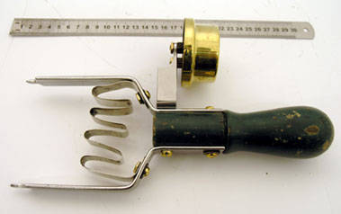 Lot 800 - Cell-Check Vintage Battery Tester