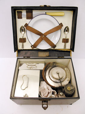 Lot 319 - Coracle Two Person Picnic Set