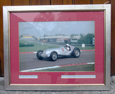 Lot 612 - Juan Manuel Fangio Signed Photograph