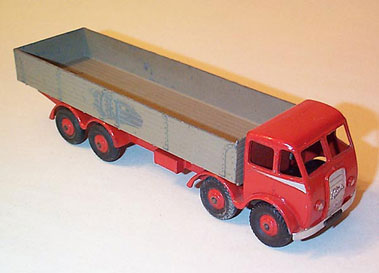 Lot 988 - Dinky Toys #501 Foden Diesel Wagon