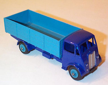 Lot 990 - Dinky Toys #511 Guy Dropside Lorry