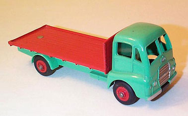 Lot 992 - Dinky Toys #432 Guy Warrior Flat Truck