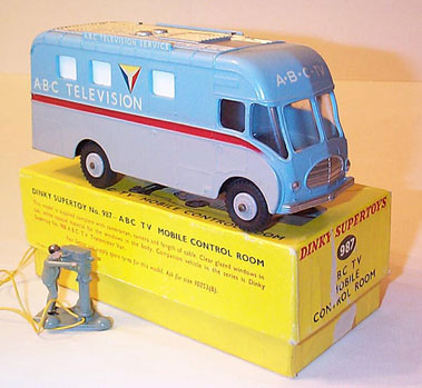 Lot 999 - Dinky Toys #987 ABC TV Mobile Control Room