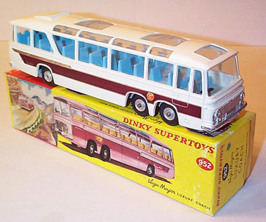 Lot 1005 - Dinky Toys #952 Bedford Val Vega Major Luxury Coach