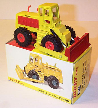 Lot 1014 - Dinky Toys #976 Michigan 180-iii Tractor Dozer