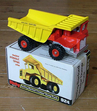 Lot 1015 - Dinky Toys #924 Aveling Barford Centaur Quarry Heavy Duty Dump Truck