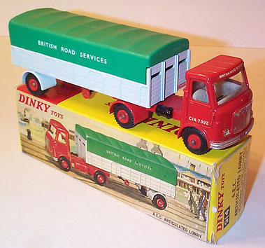 Lot 1016 - Dinky Toys #914 AEC Articulated Truck & Covered Trailor
