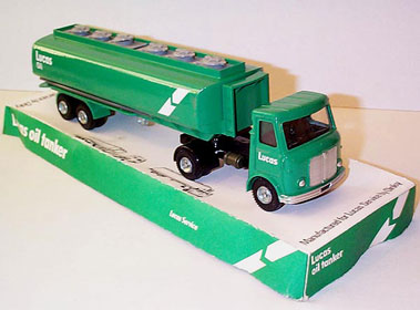 Lot 1023 - Dinky Toys #945 AEC Articulated Tanker "Lucas"