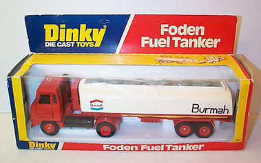 Lot 1024 - Dinky Toys #950 Foden Articulated Tanker "Burmah"