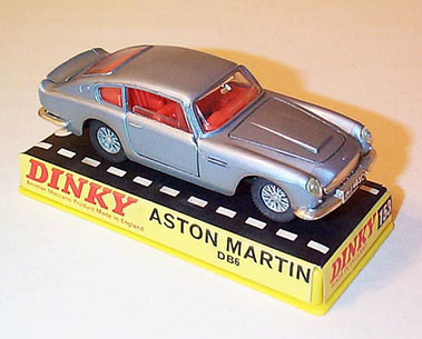 Lot 1032 - Dinky #153 Aston Martin DB6