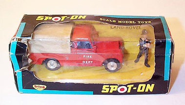 Lot 1050 - Triang Spot-On #316 Land Rover Fire Truck