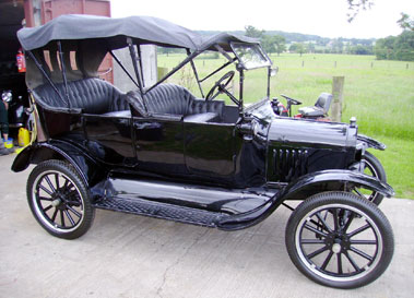 Lot 20 - 1920 Ford Model T Tourer