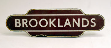 Lot 401 - Original 'Brooklands' Railway Totem