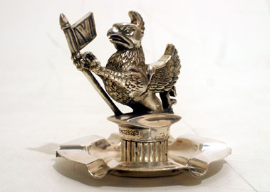 Lot 207 - Vauxhall Griffin Ashtray