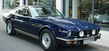 Lot 25 - 1981 Aston Martin V8