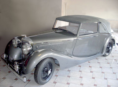 Lot 54 - 1939 SS Jaguar 2.5 Litre Drophead Coupe