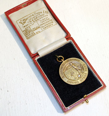 Lot 802 - Brooklands Gold Medal