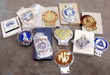 Lot 329 - Assorted Car Badges
