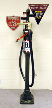 Lot 702 - Hand Operated Vintage Petrol Pump **