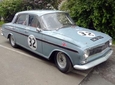 Lot 17 - 1964 Vauxhall VX4/90