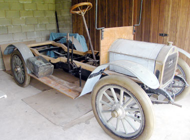 Lot 84 - Unknown Unic 12/16hp Rolling Chassis
