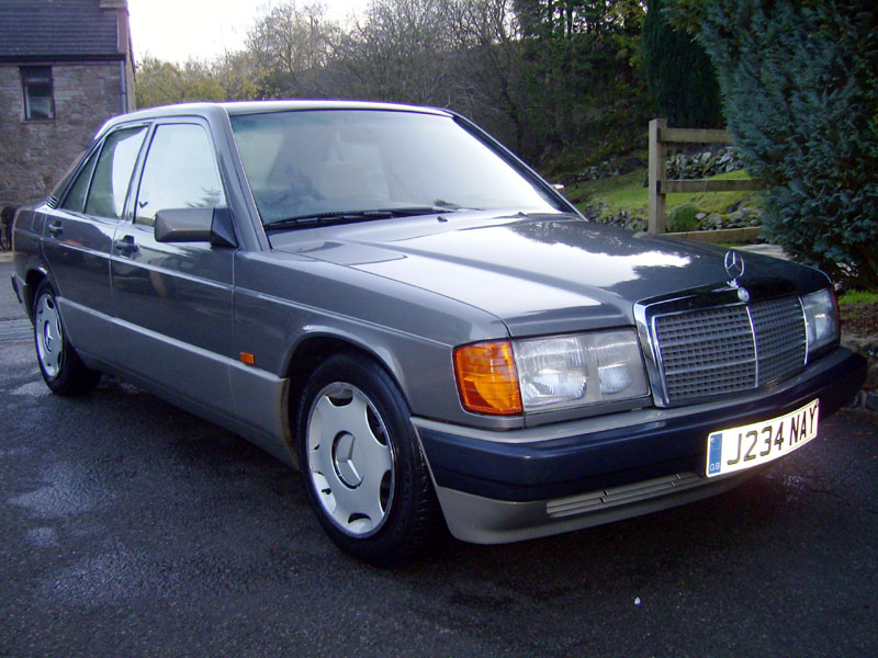 Lot 8 - 1992 Mercedes-Benz 190 E